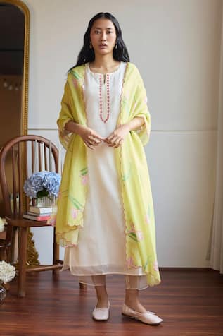 Juanita By Shubhda Resham Embroidered Kurta Pant Set 