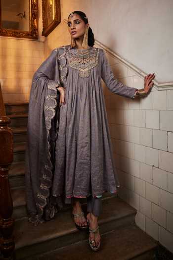 Saahiil Kapoor Samsara Zari Embroidered Kurta Set 