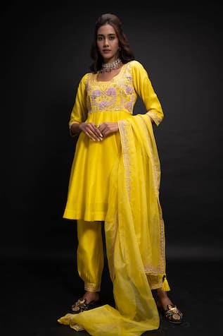 Aavya Yellow Bahar Embroidered Kurta Set 