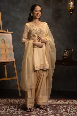 Aavya Blossom Garden Embroidered Kurta Set 