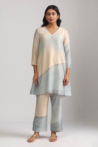 Trendy tokari Beige Silk Chanderi Printed Kurta & Pant Set 