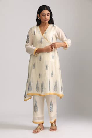 Trendy tokari Floral Leaf Embroidered Kurta Set 