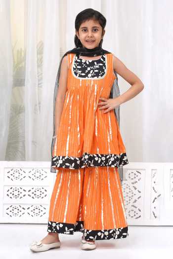 Little Bansi Floral Thread Embroidered Kurta Sharara Set 
