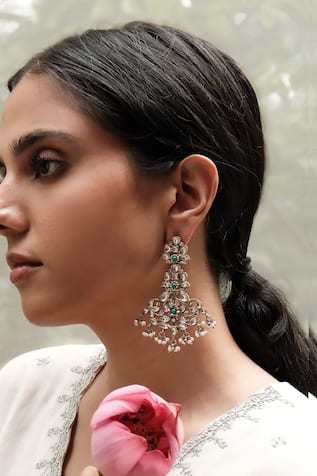 Kundan & Pearl Cutwork Earrings 