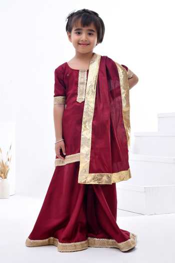 Bannhi By Priyanka Rathore Gota Embellished Maroon Kurta Set 