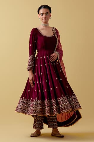 Ikshita Choudhary Floral Embroidered Velvet Anarkali Set 