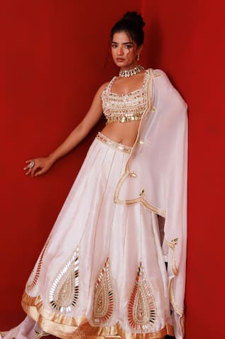 Kisakshi Jaipur Zari Embroidered Ivory Lehenga Set 