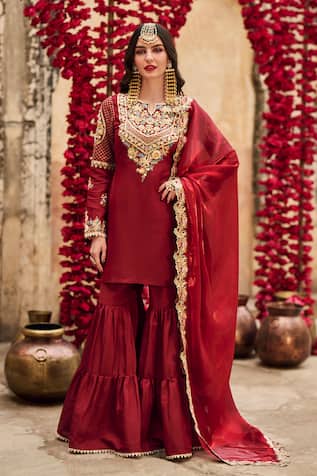 Lashkaraa Embroidered Maroon Kurta Gharara Set 