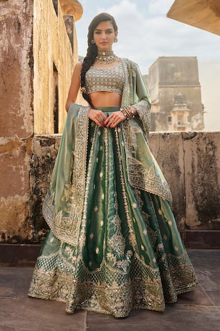 Lashkaraa Floral Embroidered Lehenga & Blouse Set 