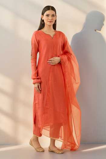Tashee Paisley Embroidered Coral Kurta Set 