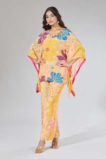 Naintara Bajaj Printed Kaftan & Pants Set 