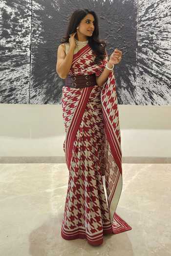 Ekaya Banaras Red & Vanilla Houndstooth Silk Saree 