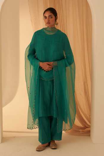 Janki India Chanderi Kurta Set With Floral Embroidery 