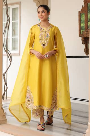 Label Niti Bothra Embroidered Yellow Kurta Set 