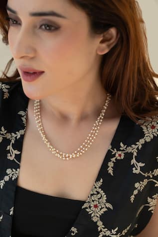 Layered Pearl Necklace 