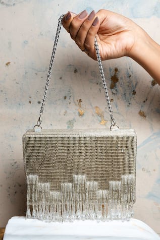 Nayaab By Sonia Salli En Vie Kasse Embroidered Clutch 