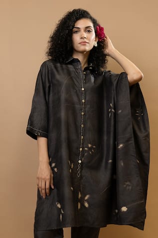 Krishna Mehta Neelkanth Patterned Kaftan 