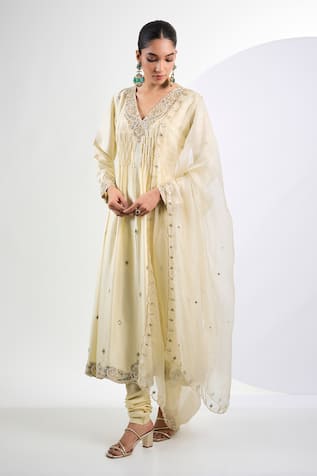 Neha Khullar Ivory Hand Embroidered Kurta Set 