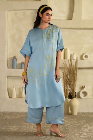 Saahiil Kapoor Aasmani Blue Hand Embroidered Co-ord Set 
