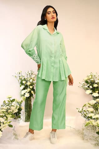 Sakshi Khetterpal Kiwi Green Inverted Pleat Swing Co-Ord Set 