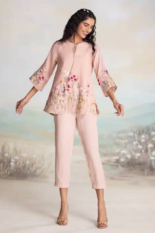 KAVERI Embroidered Linen Top & Pant Set 
