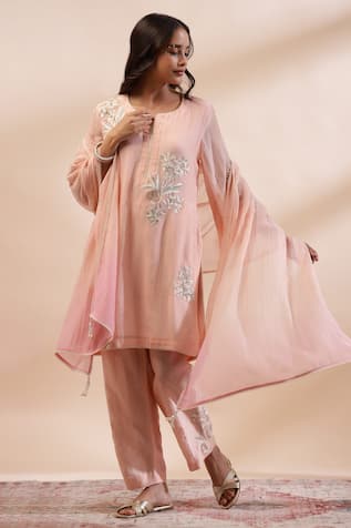Kyra By Bhavna Floral Embroidered Peach Kurta Set 