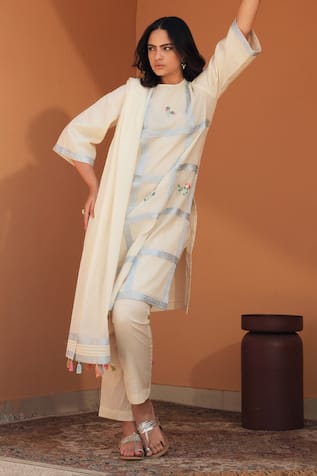 Samatvam By Anjali Bhaskar Checked Embroidered Kurta Set 