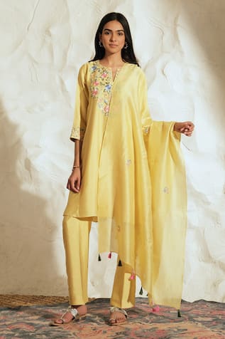 Samatvam By Anjali Bhaskar Pastel Yellow Floral Embroidered Kurta Set 