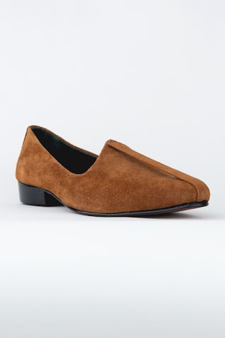 Classic Walnut Shade Suede Jutti 