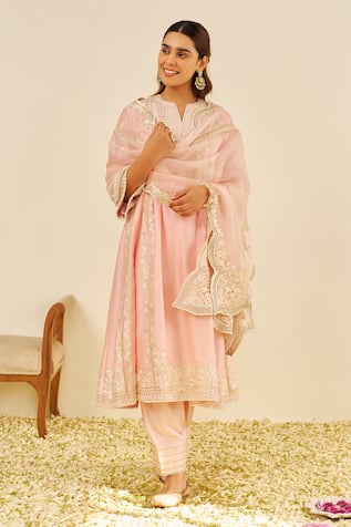 Sheetal Batra Embroidered Blush Pink Kurta Set 