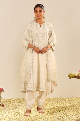 Sheetal Batra Daisy Ivory Chauga Kurta Set 