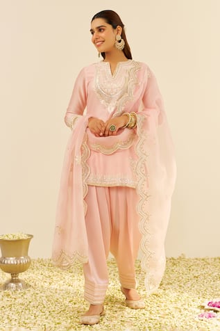 Sheetal Batra Embroidered Blush Pink Kurta Set 