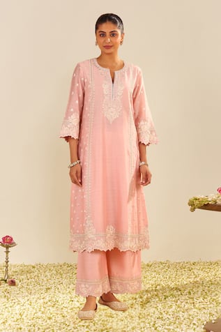 Sheetal Batra Embroidered Blush Pink Kurta Set 