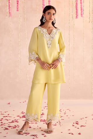 Seema Thukral Embellished Yellow Kurta & Pants Set 