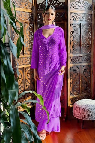 LABEL AISHWARYRIKA Chikankari Embroidered Purple Kurta Set 