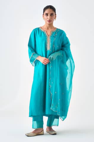 JANKI INDIA Embroidered Kurta Set 