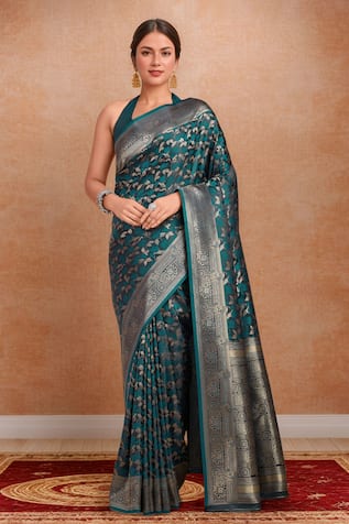 Woven Zari Banarasi Silk Saree & Blouse Set 