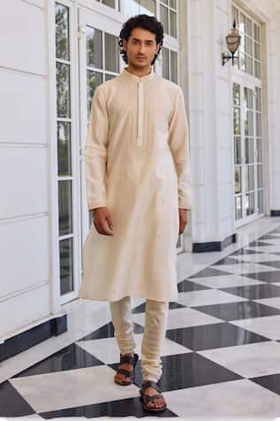 Kalista Ayaaz Embroidered Kurta Set 