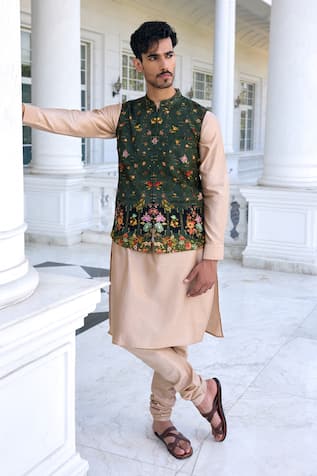 Kalista Rehyan Floral Embroidered Bundi Kurta Set 