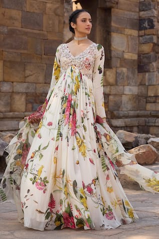 Awigna Floral Embroidered Anarkali Set 
