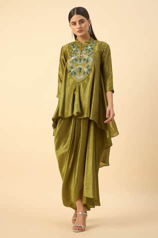 Aakaar Embroidered Green Tunic & Draped Skirt Set 