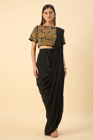 Aakaar Black Silk Crepe Pre-Draped Saree Set 