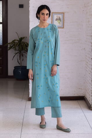 Surmaye Tender Petals Teal Kurta Set 