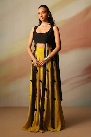 Vanshika Agarwal Label Black & Green Fusion Lehenga Set 