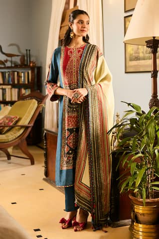 Saundh Blue Printed Kurta Set  