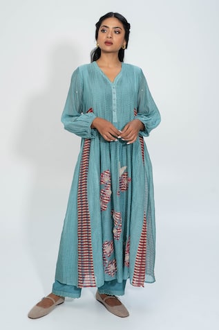 Pants and Pajamas Printed Chanderi Kurta Set 