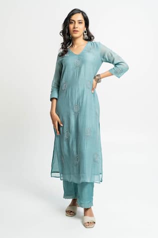 Pants and Pajamas Chanderi Embroidered Kurta Set 