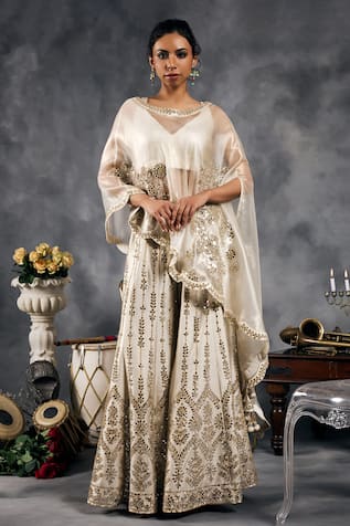 Vandana Sethi Ivory Gold Mirror Embroidered Kurta Set 