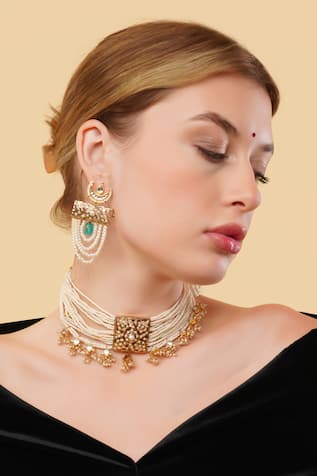 Dugran By Dugristyle Gold-Plated Zarnigar Chokar Necklace 