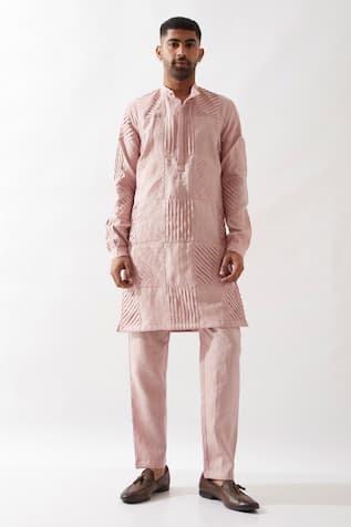 Son Of A Noble Snob Solid Pleated Kurta Set 